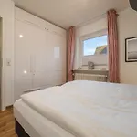 Semesterbostad Dackluenen